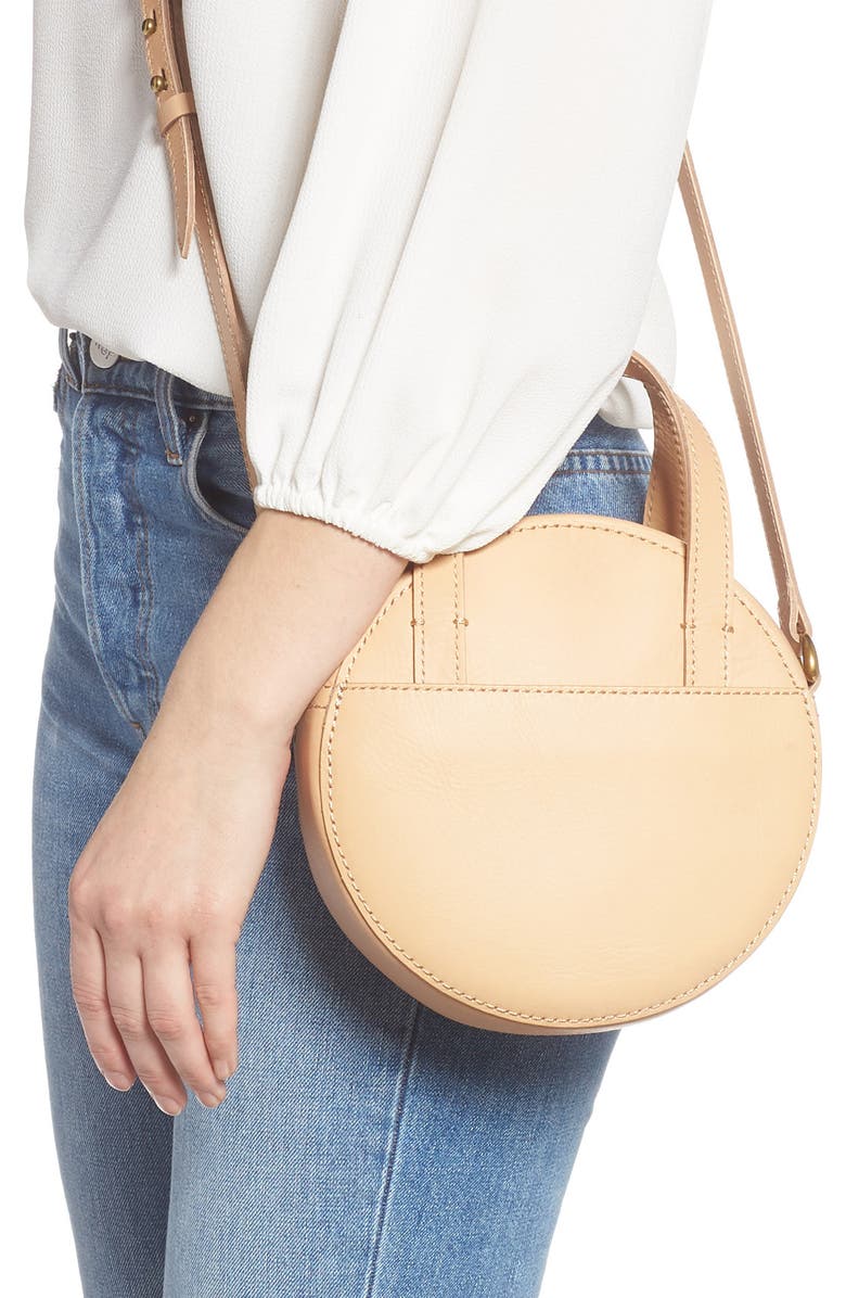 Madewell Juno Circle Leather Crossbody Bag, Alternate, color,