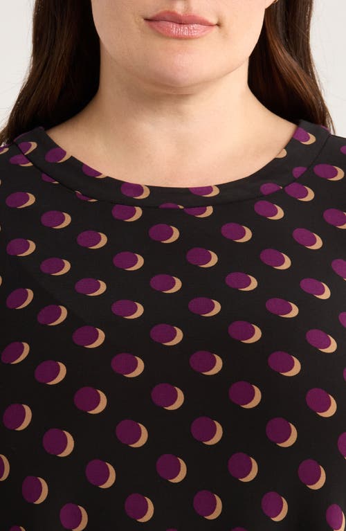 Ak Anne Klein Crescent Dot Sharkbite Hem Top In Black