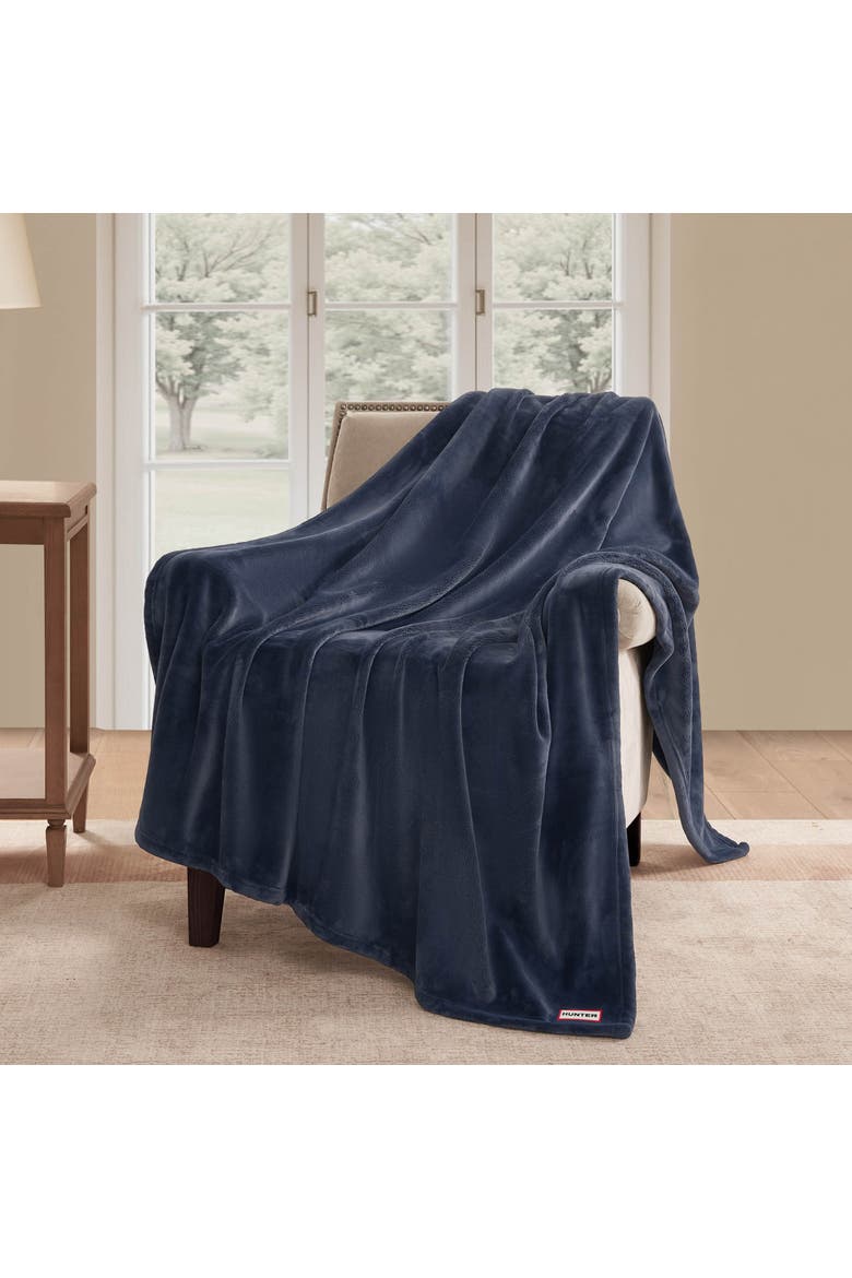 Coco Flannel Throw Blanket, Alternate, color, Mood Blue Indigo