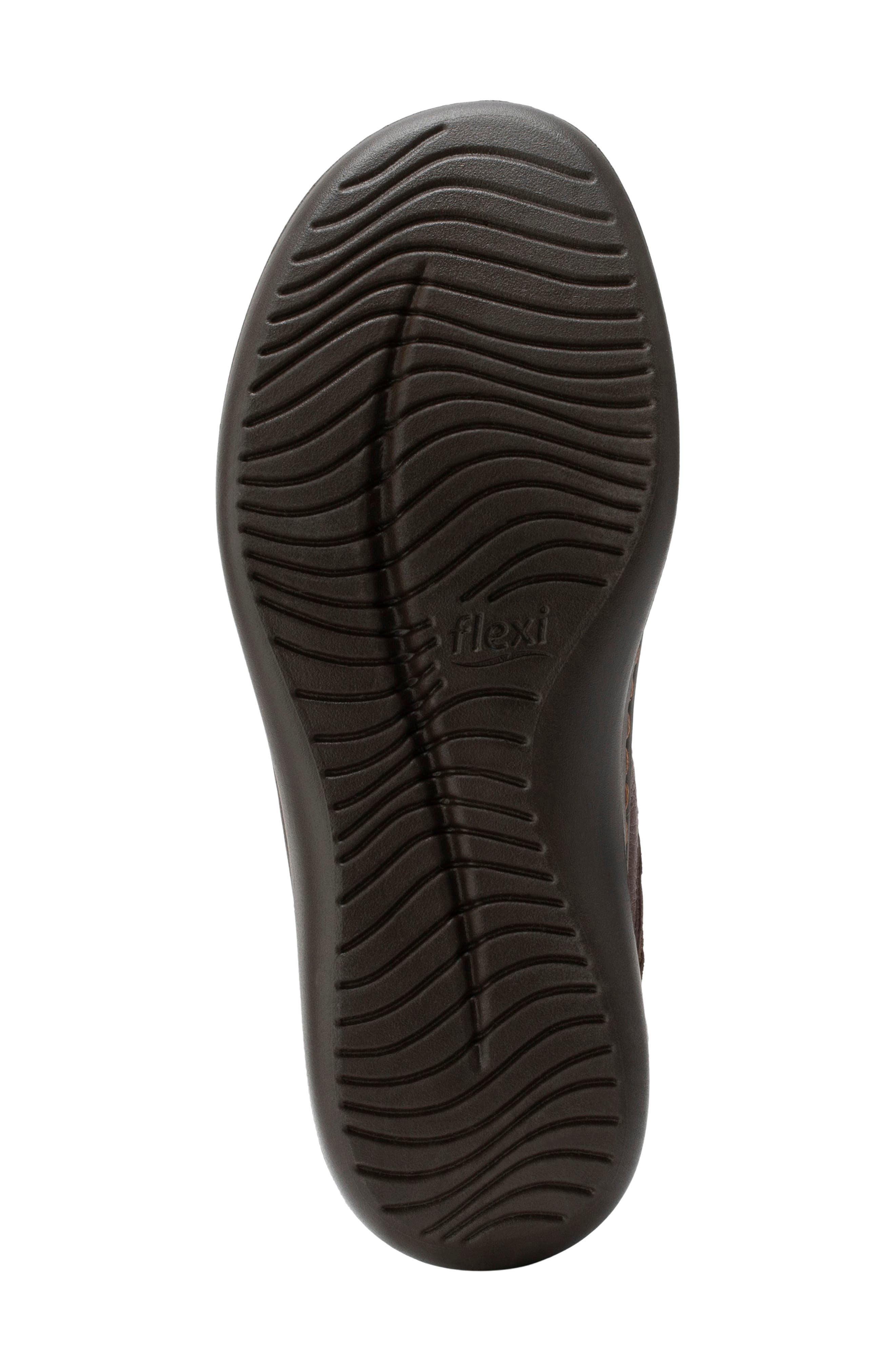 Wren Clog, Alternate, color, BROWN