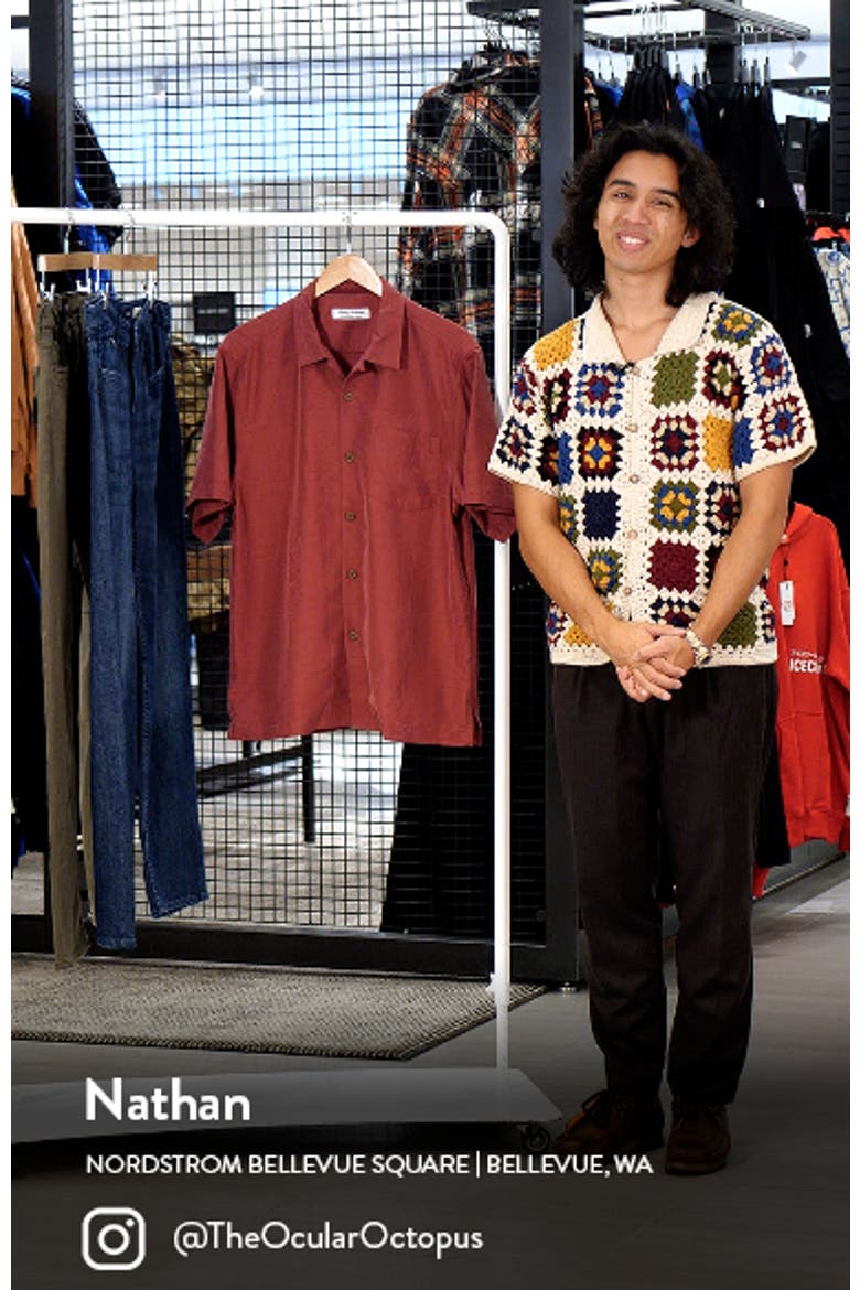 Coconut Point Palm Isle Short Sleeve Button-Up Shirt video