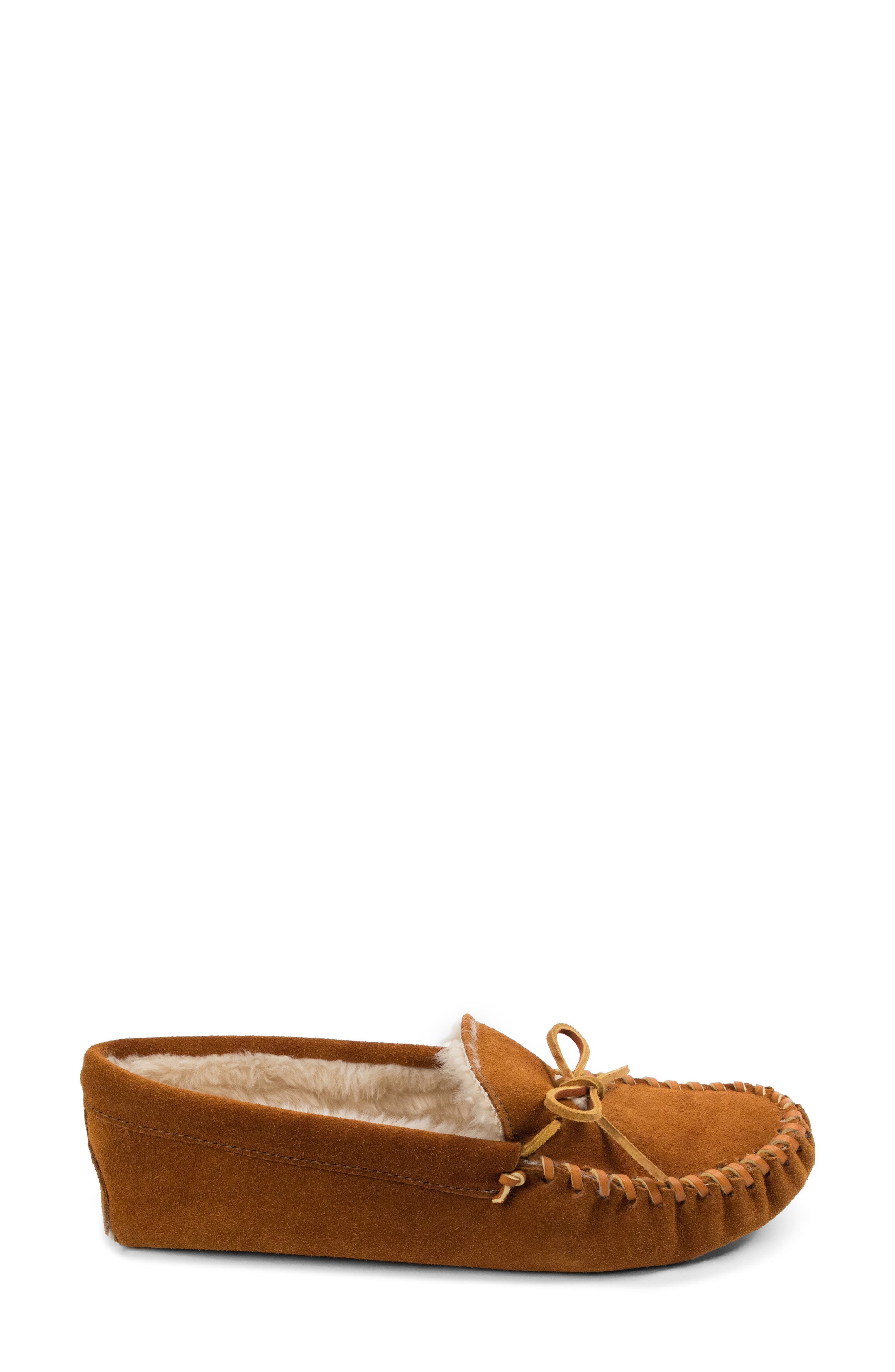 Minnetonka Faux Fur Lined Soft Sole Slipper, Alternate, color, Brown