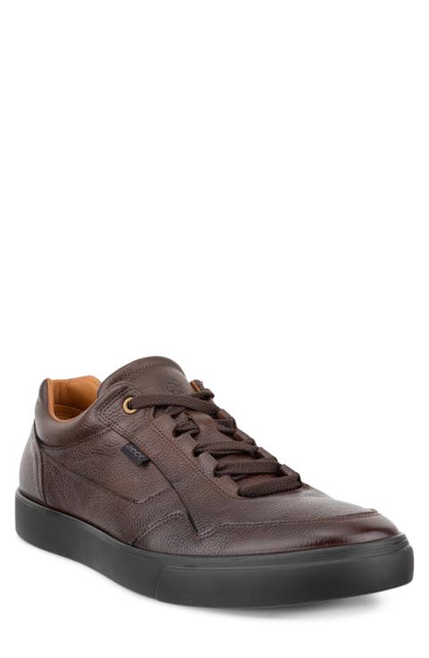 Soft 10 Walking Sneaker