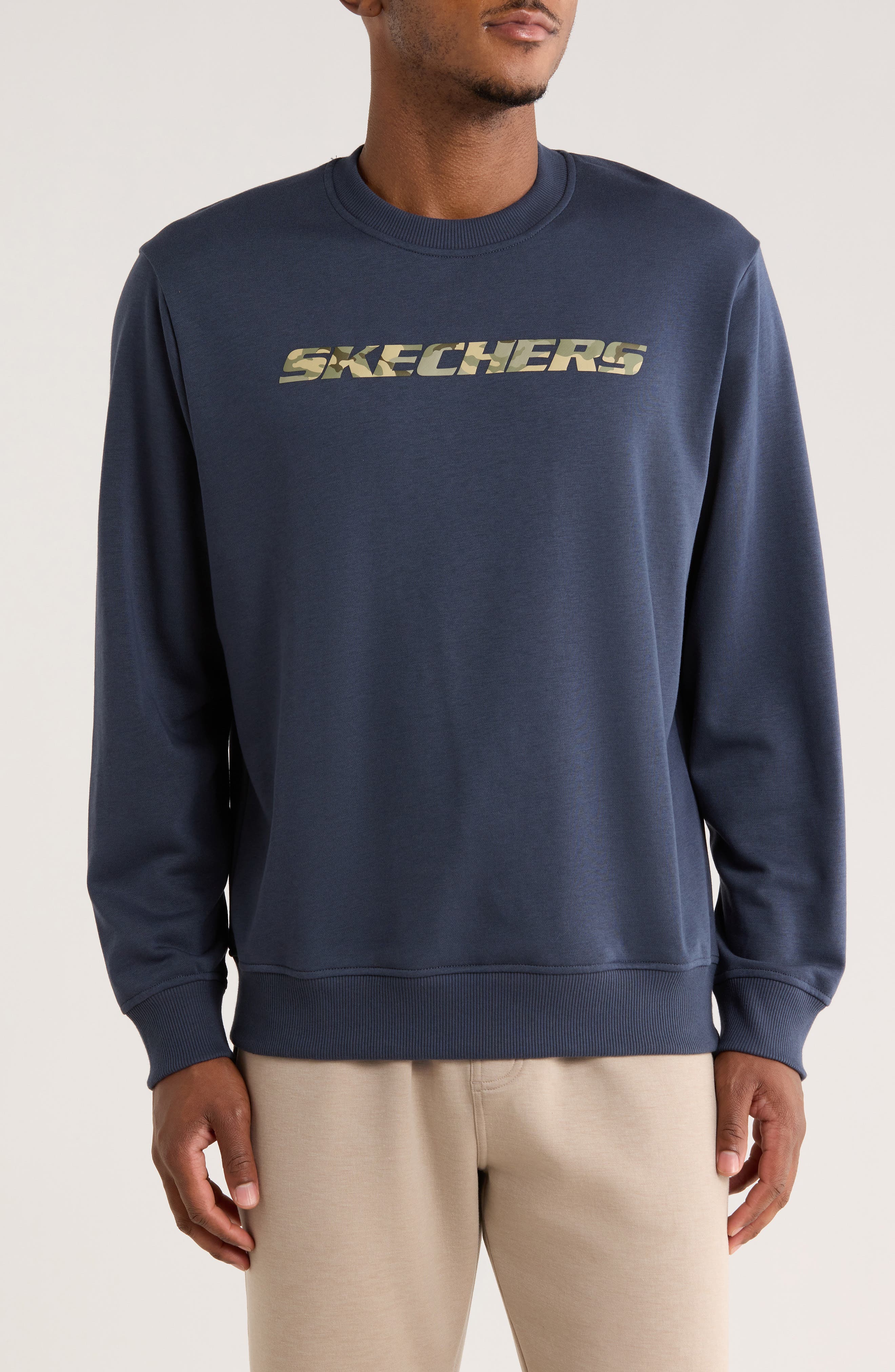 SKECHERS Heritage Logo Graphic Sweatshirt