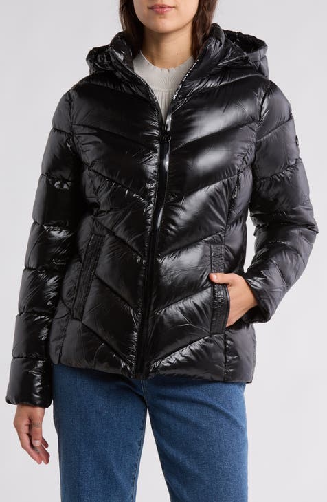 Short 450 Fill Power Hooded Puffer Jacket