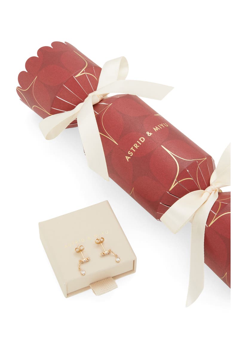 Pavé Cluster Chain Drop Earrings Christmas Cracker, Main, color, GOLD