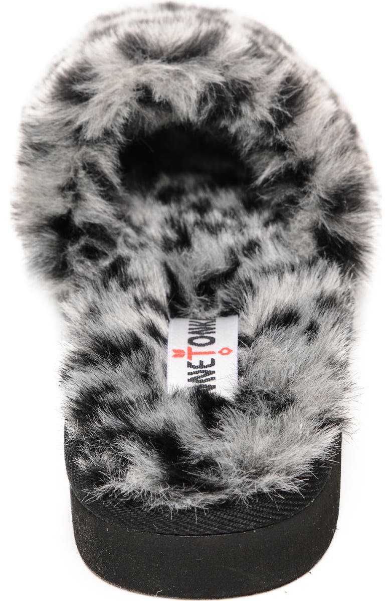 Minnetonka Faux Fur Slide Slipper, Alternate, color, Grey Leopard Print