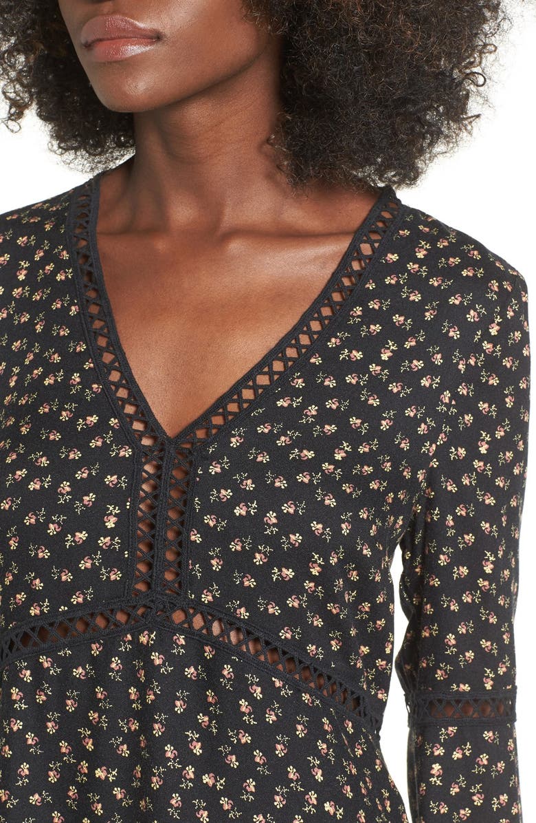 WAYF 'Pembrook' Bell Sleeve Babydoll Dress, Alternate, color, 