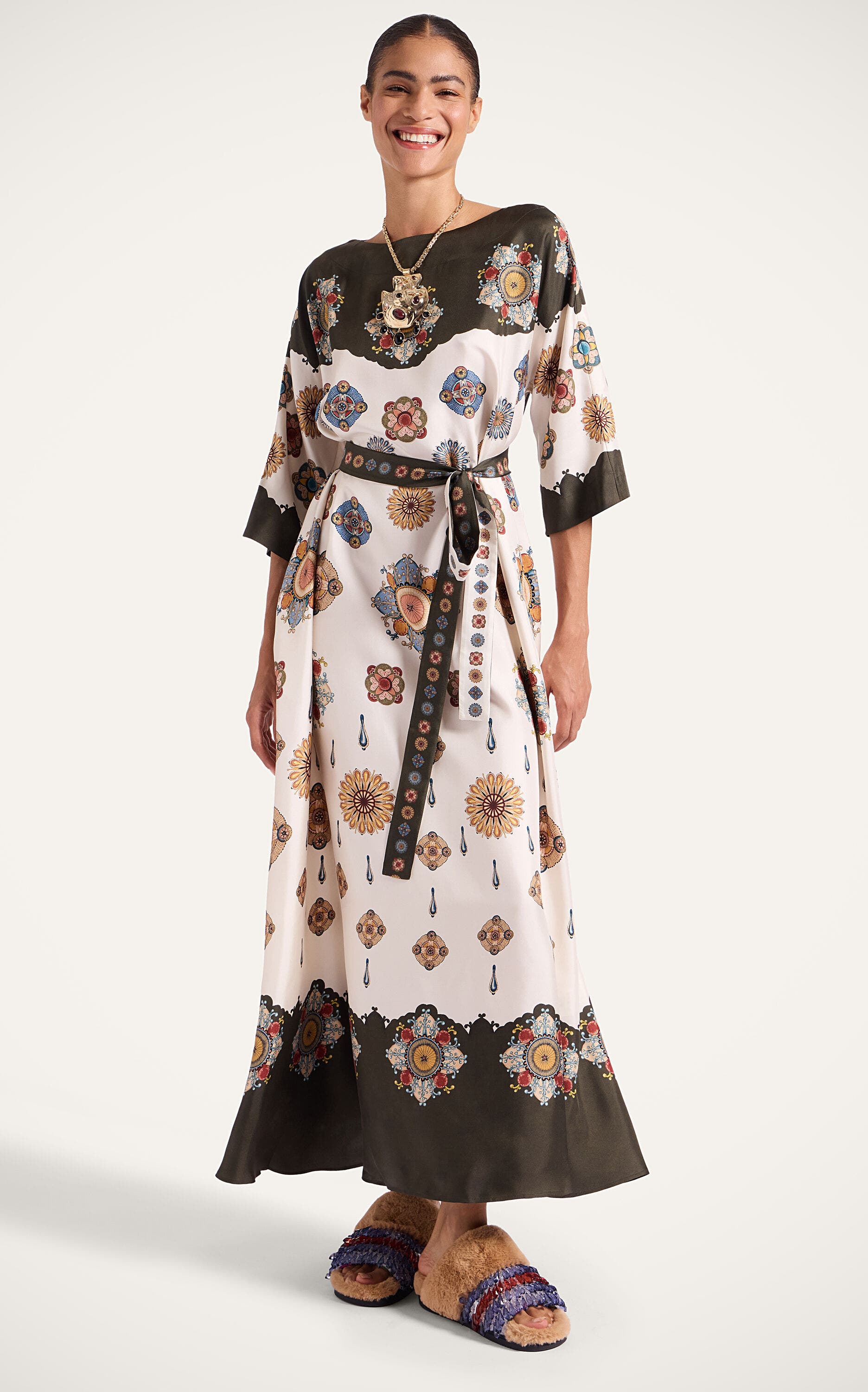 selected Nucleus Placée Off White