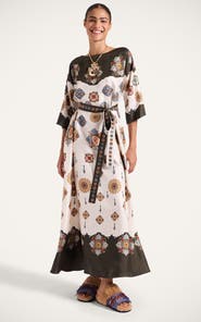 La DoubleJ Muumuu Dress Round Neck Placée