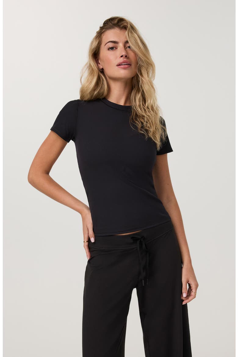 Pose Fitted Tee 2.0, Alternate, color, BLACK