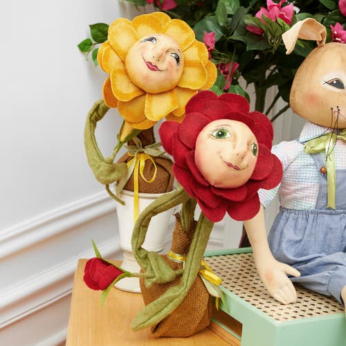 Gallerie Ii Poppy Sunflower Figurine In Multi