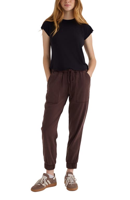 Bella Dahl Pocket Joggers In Brown