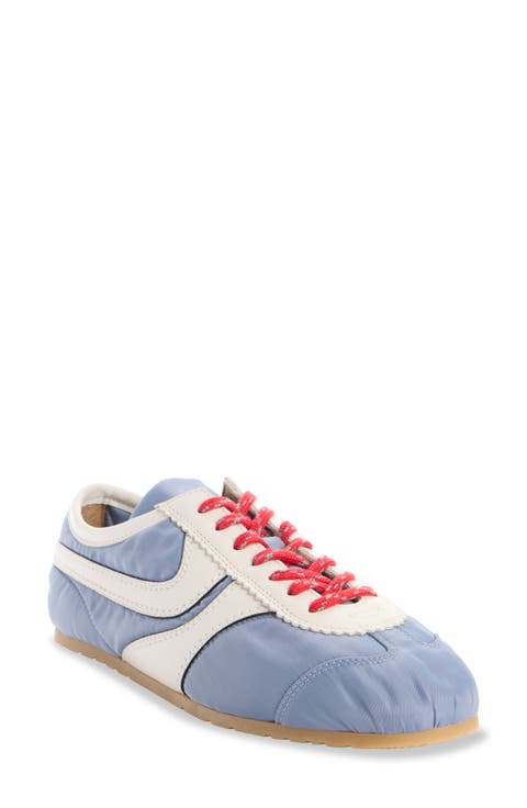 Low Top Sneaker (Women)