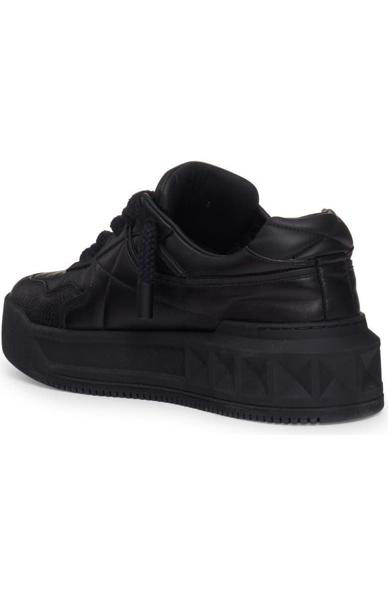 Valentino Garavani One-Stud Low Top Sneaker, Alternate, color, Nero
