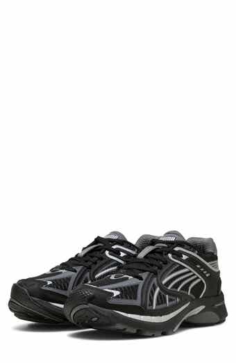 SkyJet Sneaker