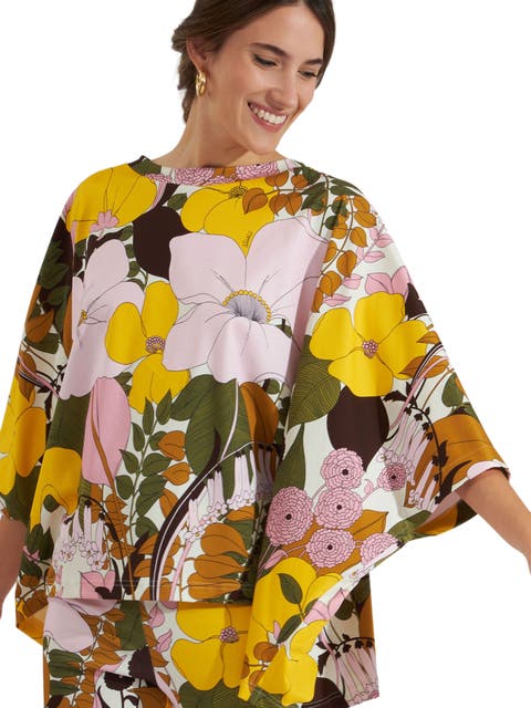 Meditation Poncho Big Flower Rose Pink