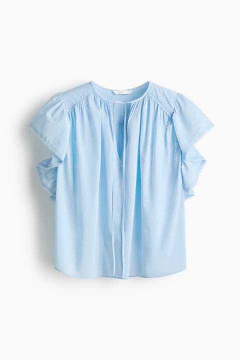 Flutter-sleeved Lace-trimmed Blouse