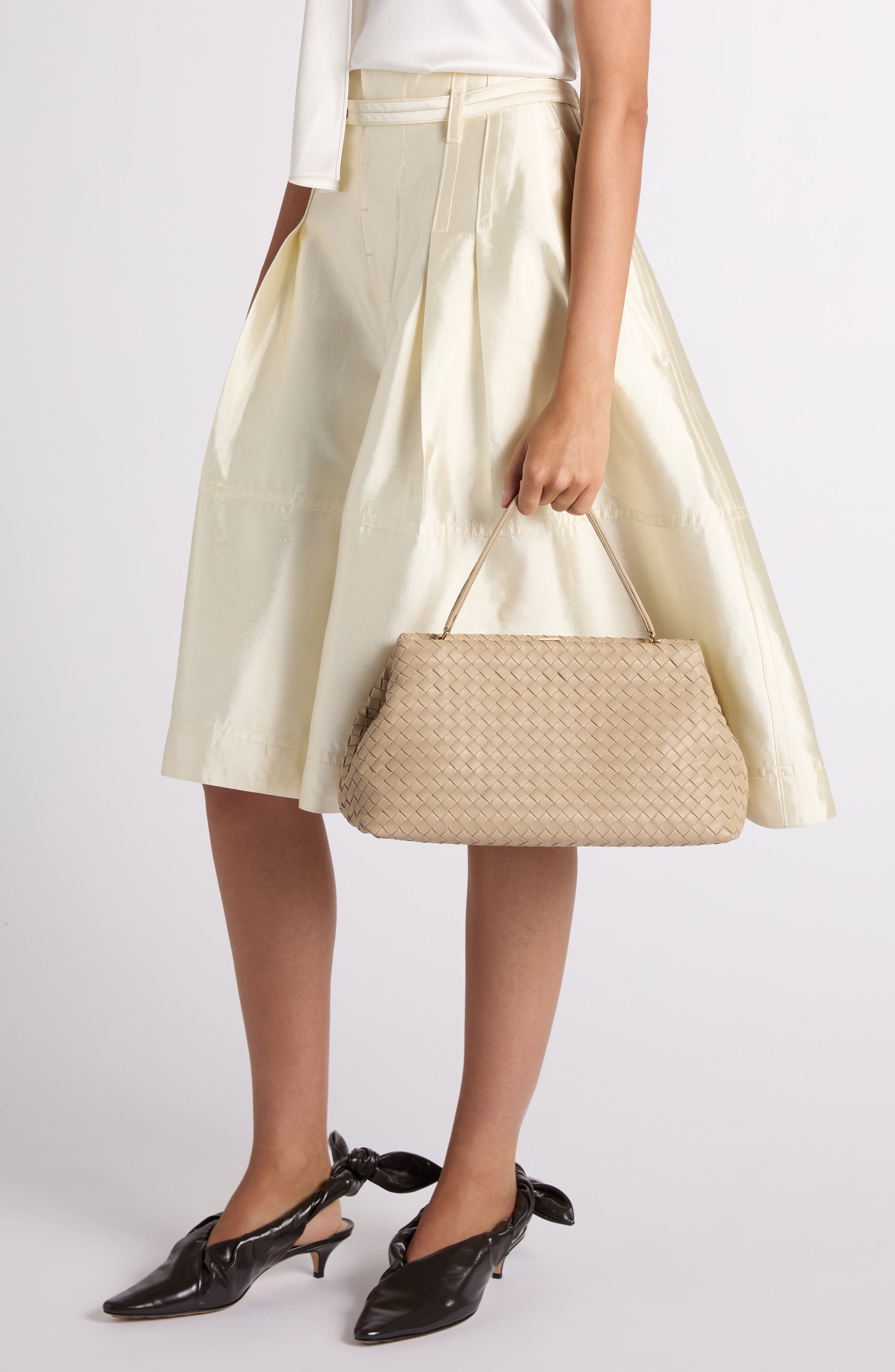 Bottega Veneta The 1998 Intrecciato Leather Handbag, Alternate, color, Ecru