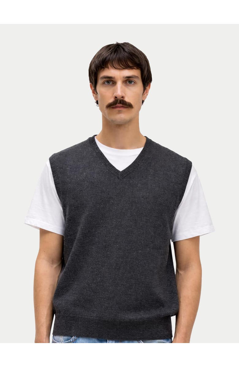 Gobi Cashmere Timeless V-Neck Cashmere Vest, Alternate, color, Charcoal