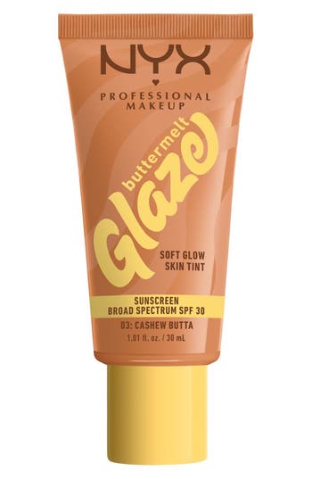 Nyx Professional Makeup Buttermelt Glaze Soft Glow Skin Tint Spf 30