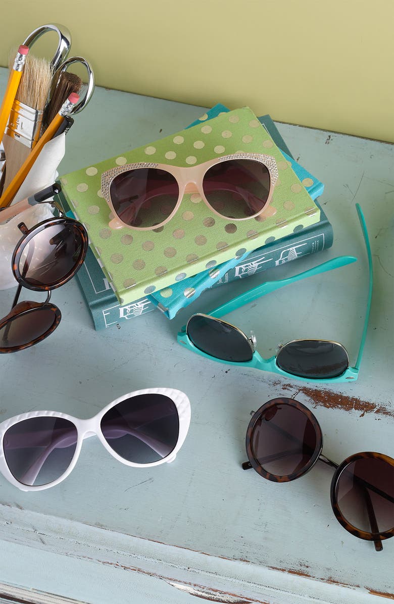 KW Quilted Sunglasses, Alternate, color, 