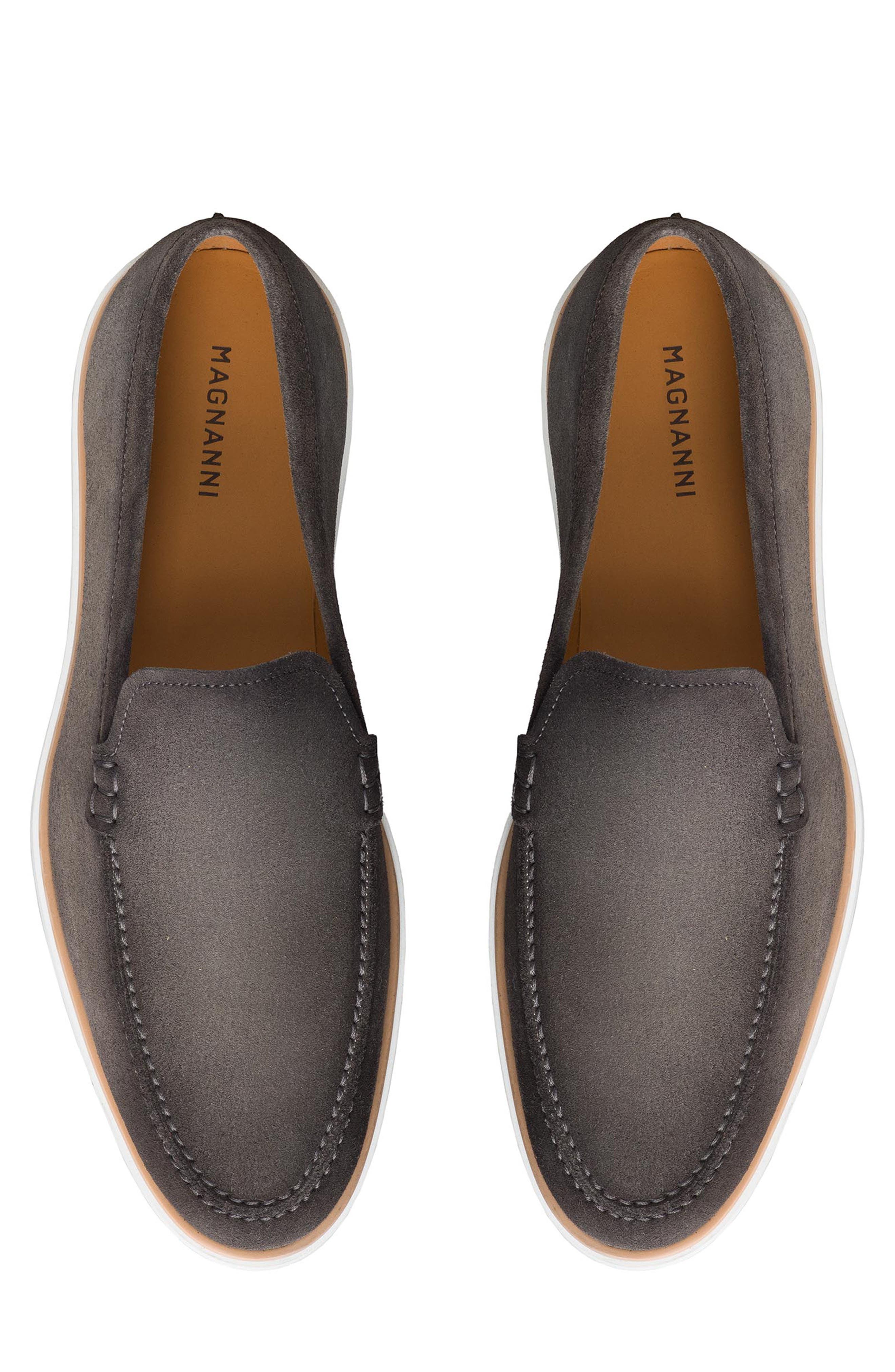 Magnanni Lourenco Loafer, Alternate, color, Grey Suede