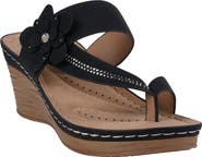 GC SHOES Taryn Flower Wedge Sandal