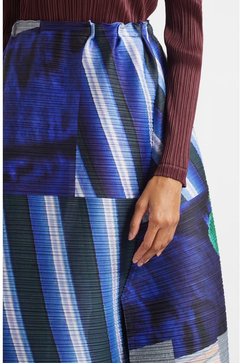 City Collage Pleated Midi Skirt, Alternate, color, GRAY X NAVY