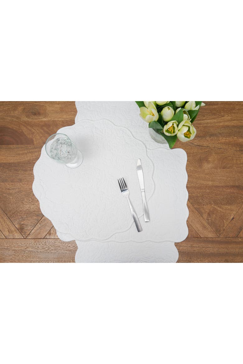 Christiana White Reversible Machine Washable Round Scallop Quilt Placemats Set of 6, Alternate, color, White