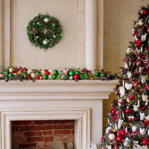 Northlight Artificial Christmas Wreath With Pine Cones And Ornaments In Green