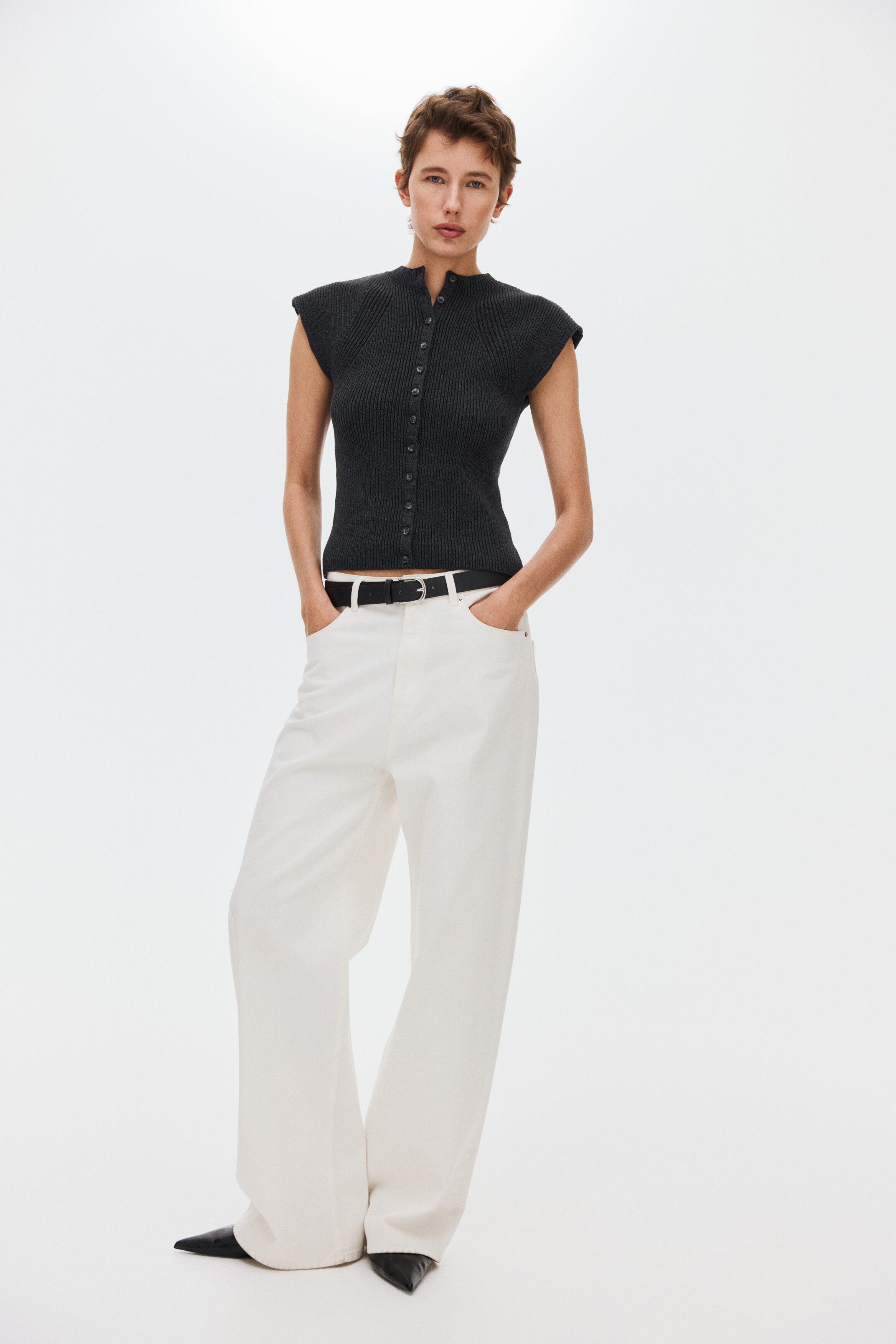 Short-sleeved rib-knit cardigan - image 2