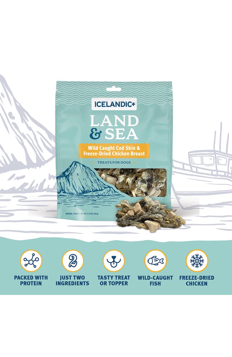 ICELANDIC+ Land 
Sea Wild Caught Cod Skin 
Freezedried Chicken Breast, Alternate, color, Multicolored