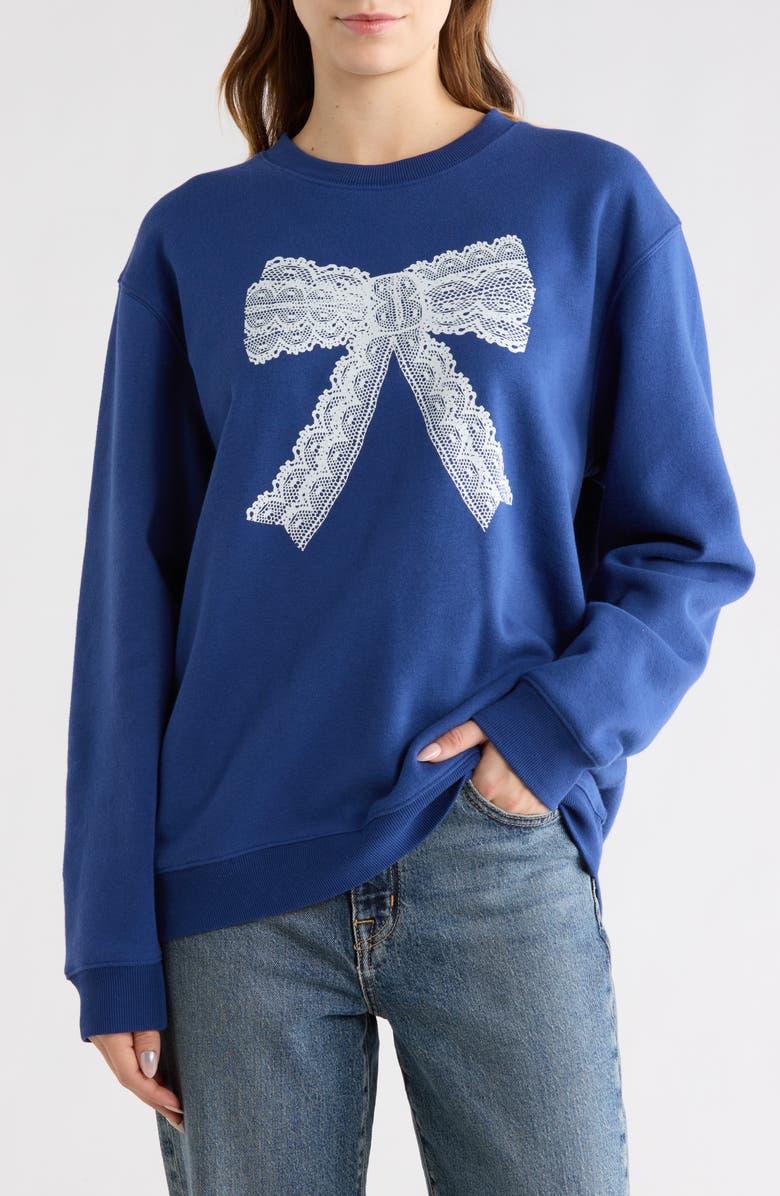 Vinyl Icons Lace Bow Fleece Crewneck Sweatshirt, Main, color,