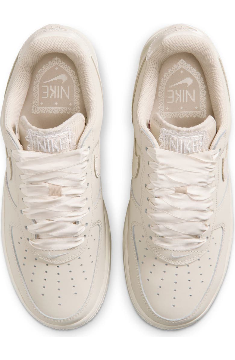 Nike Air Force 1 Retro Premium Basketball Sneaker, Alternate, color,