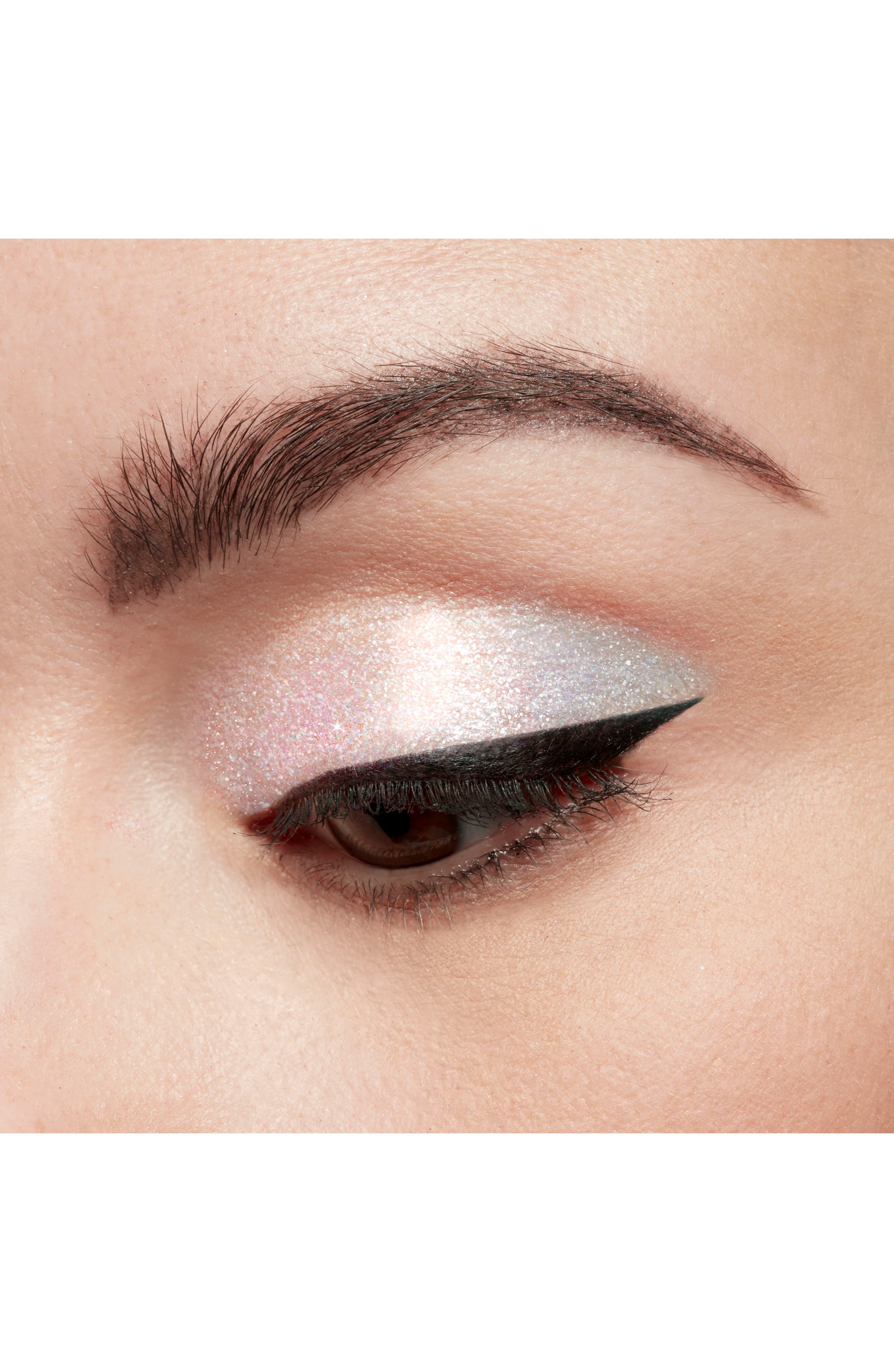 Stila Glitter & Glow Liquid Eyeshadow