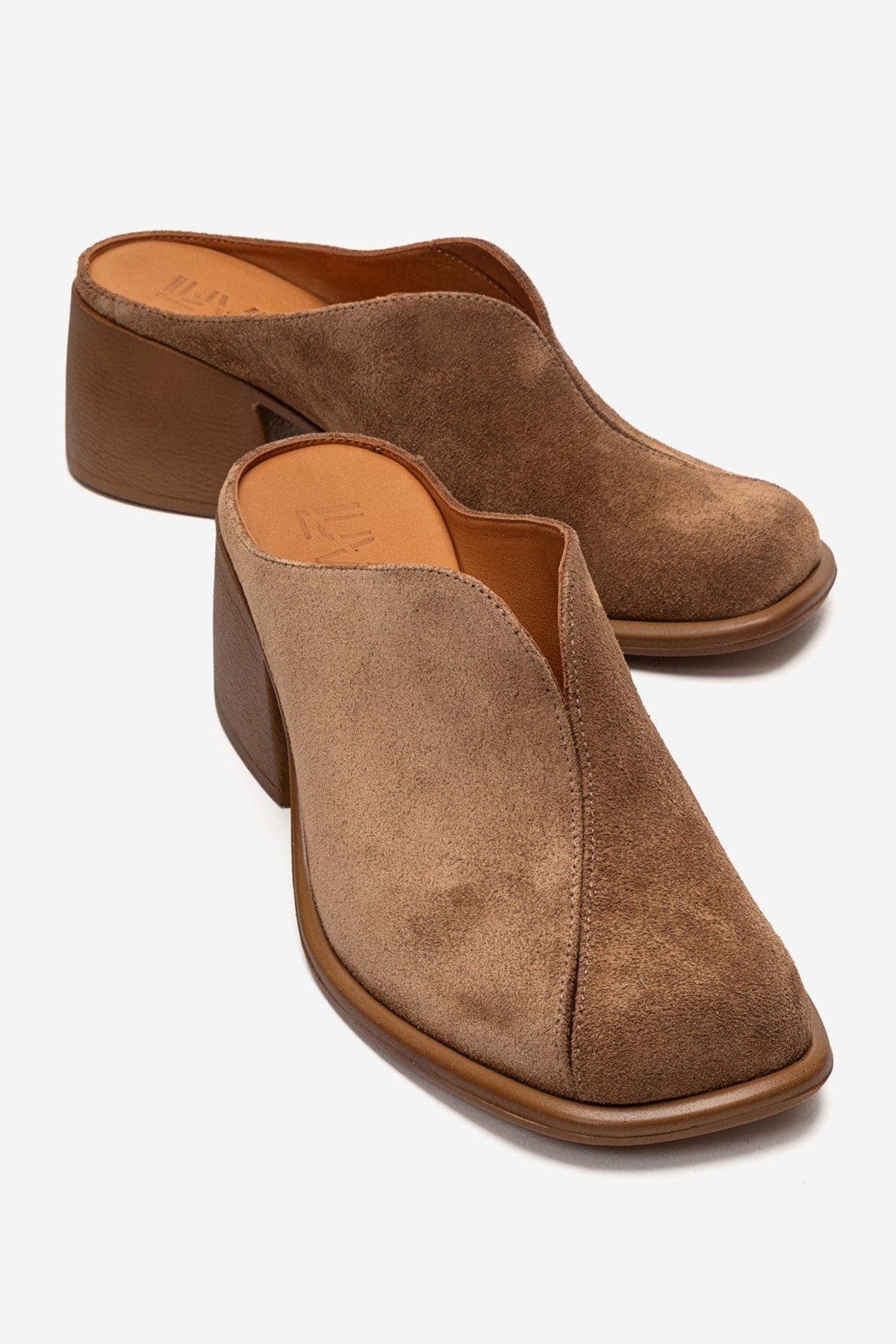  Cognac Suede