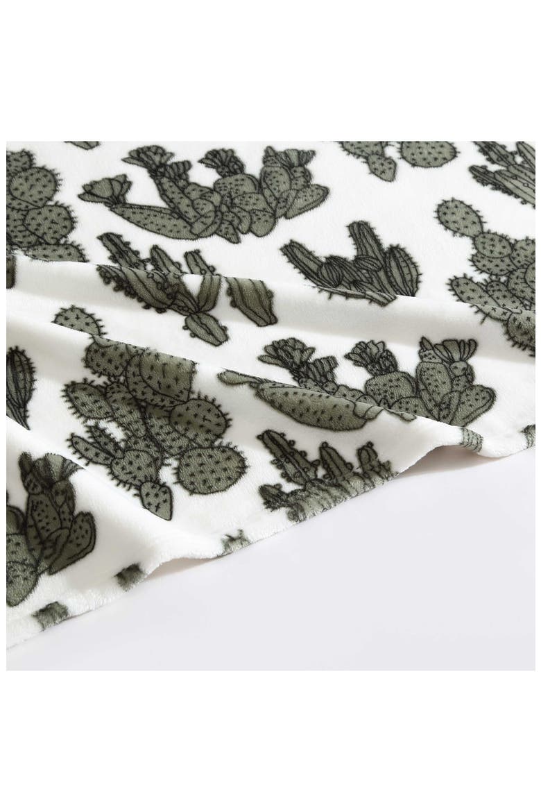 Cactus Garden Plush Fleece Blanket, Alternate, color, GREEN