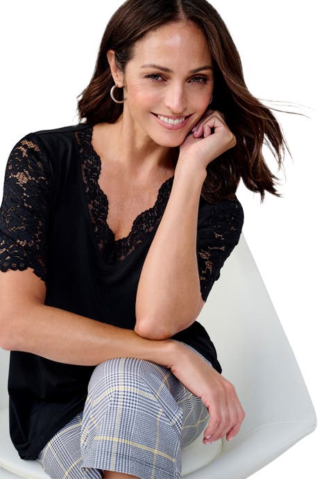 Lace Trim V-neck Top (Plus)