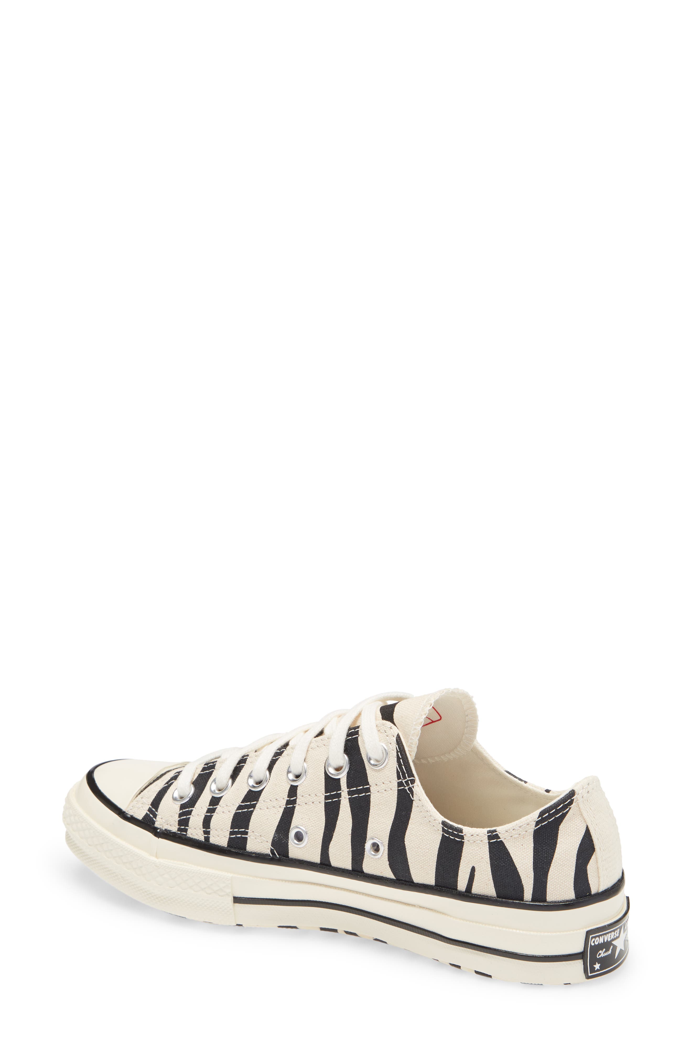 Converse Chuck Taylor<sup>®</sup> All Star<sup>®</sup> Chuck 70 Ox Sneaker, Alternate, color, 