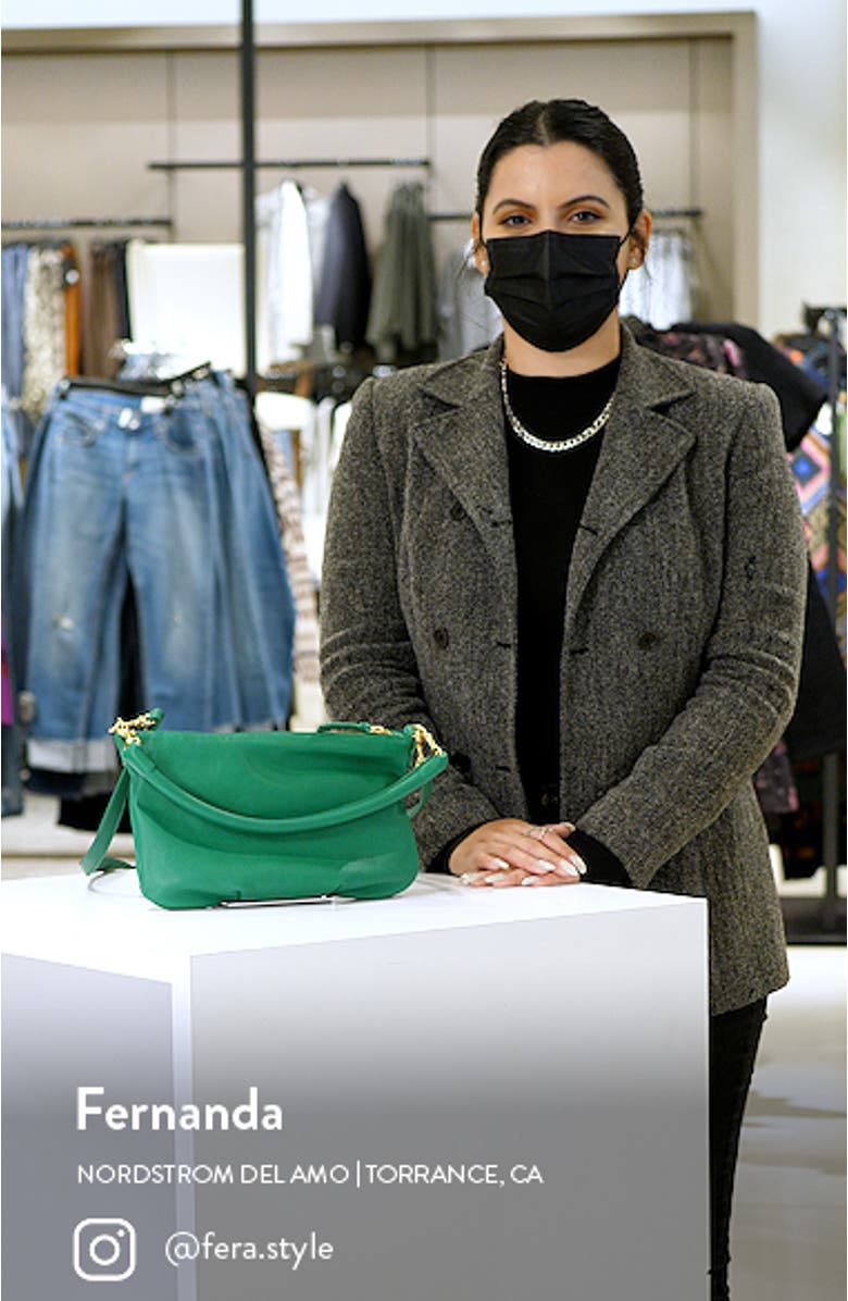 Petit Moyen Messenger Bag, sales video thumbnail