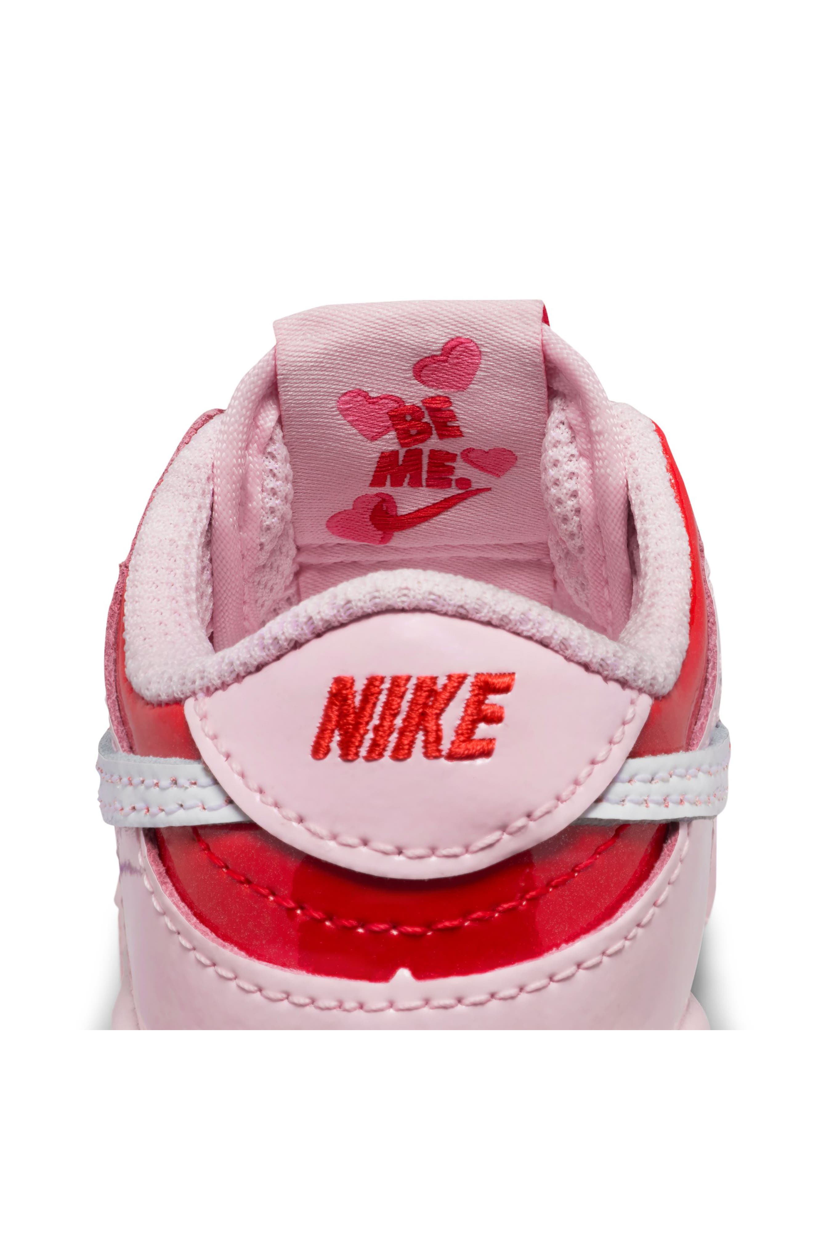 Nike Kids' Dunk Low Basketball Sneaker — фото 8