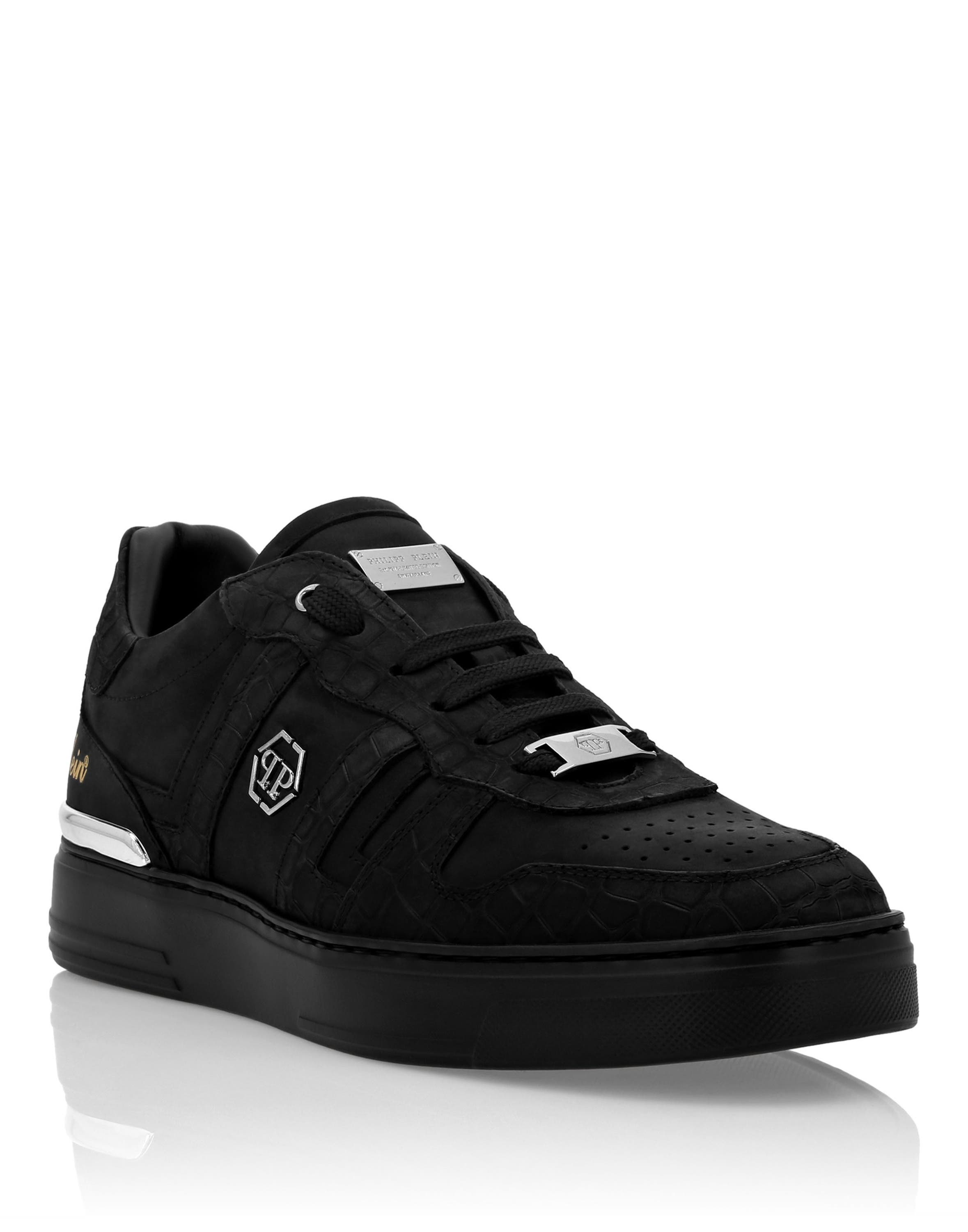 black/black