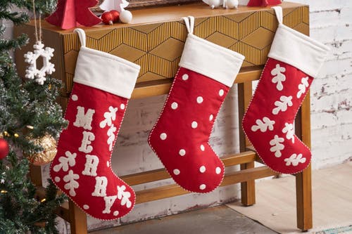 Carol & Frank Leaves Stocking Collection In Red