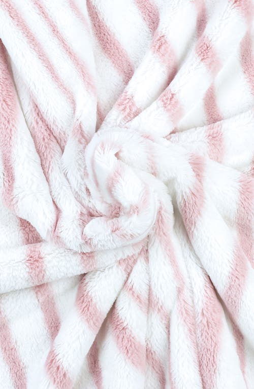 LITTLE GIRAFFE LITTLE GIRAFFE LUXE STRAND FAUX FUR BLANKET