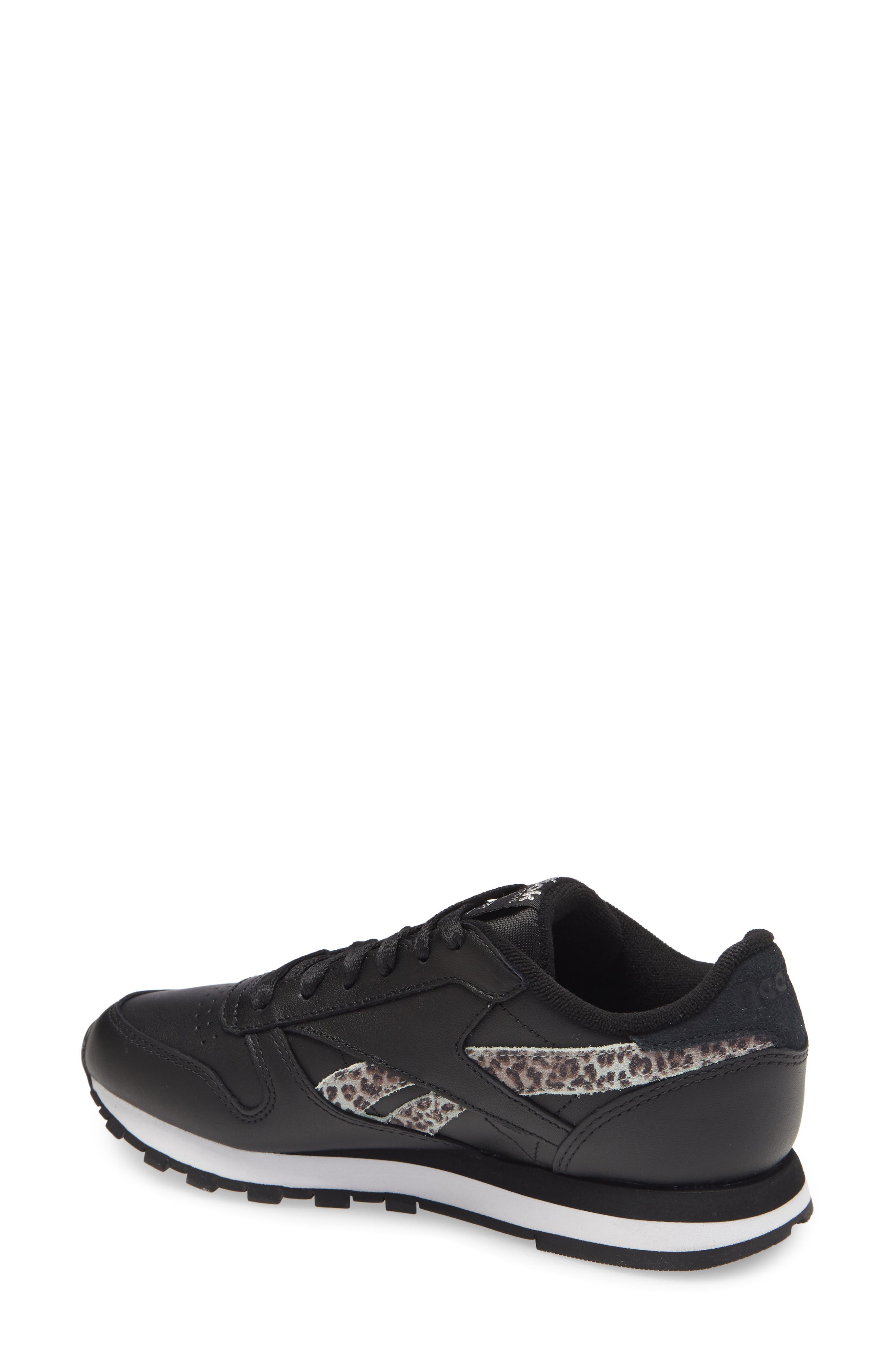 Reebok Classic Leather Sneaker, Alternate, color, 