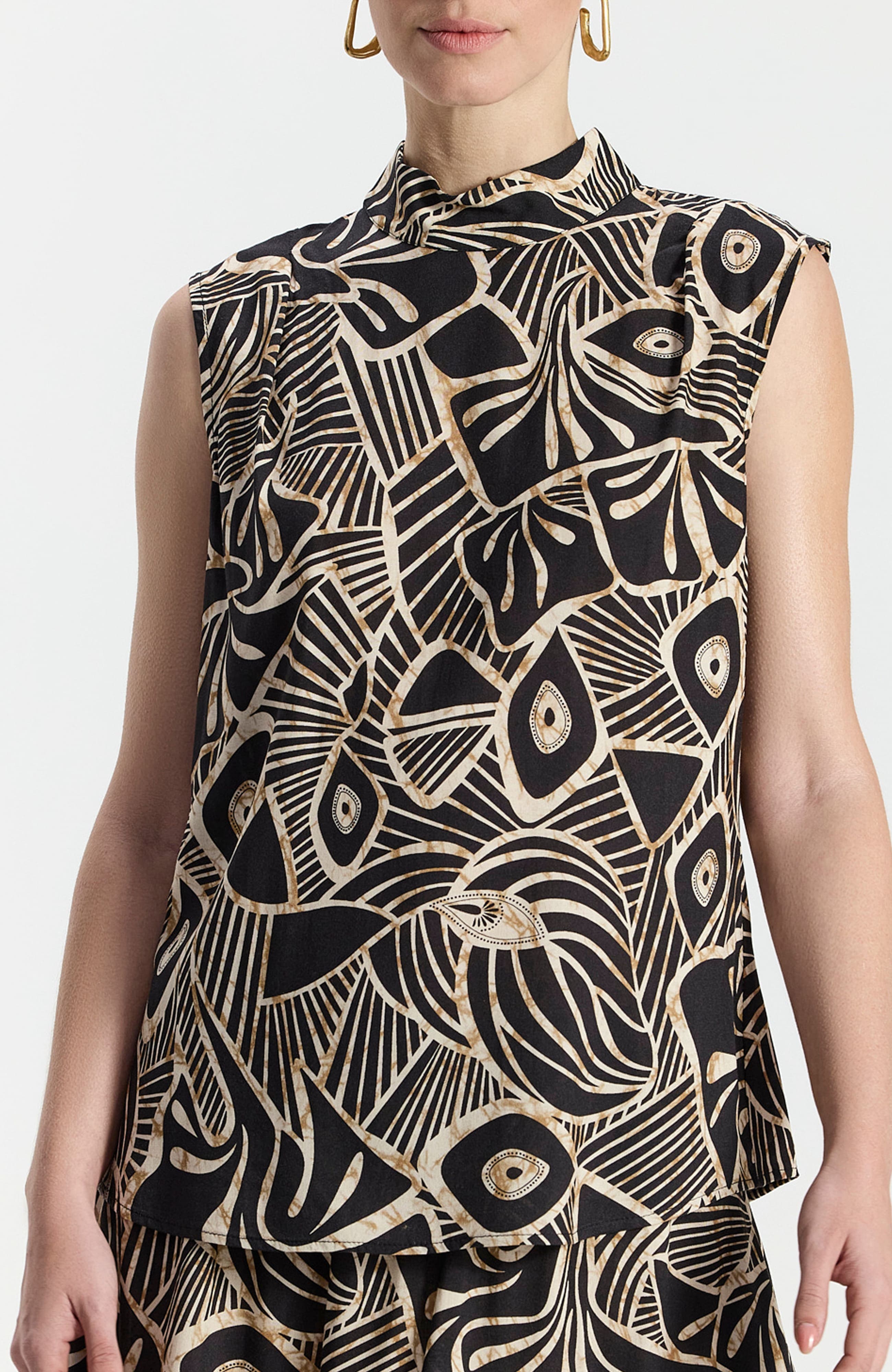 selected Black With Brown-Cream Pattern
