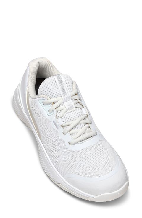 Intrigue Pro Tennis Sneaker