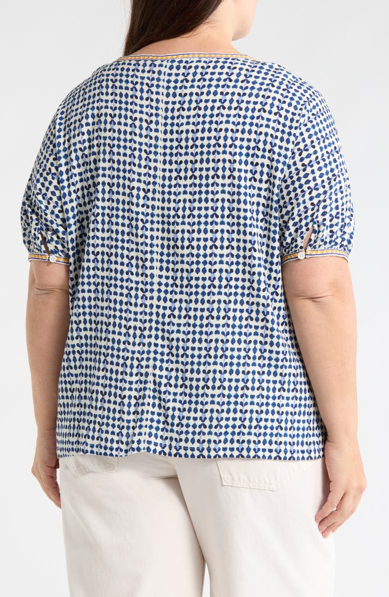 MAX STUDIO Keyhole Elbow Sleeve Top, Alternate, color, Natural/ Blues Ikat Stamps