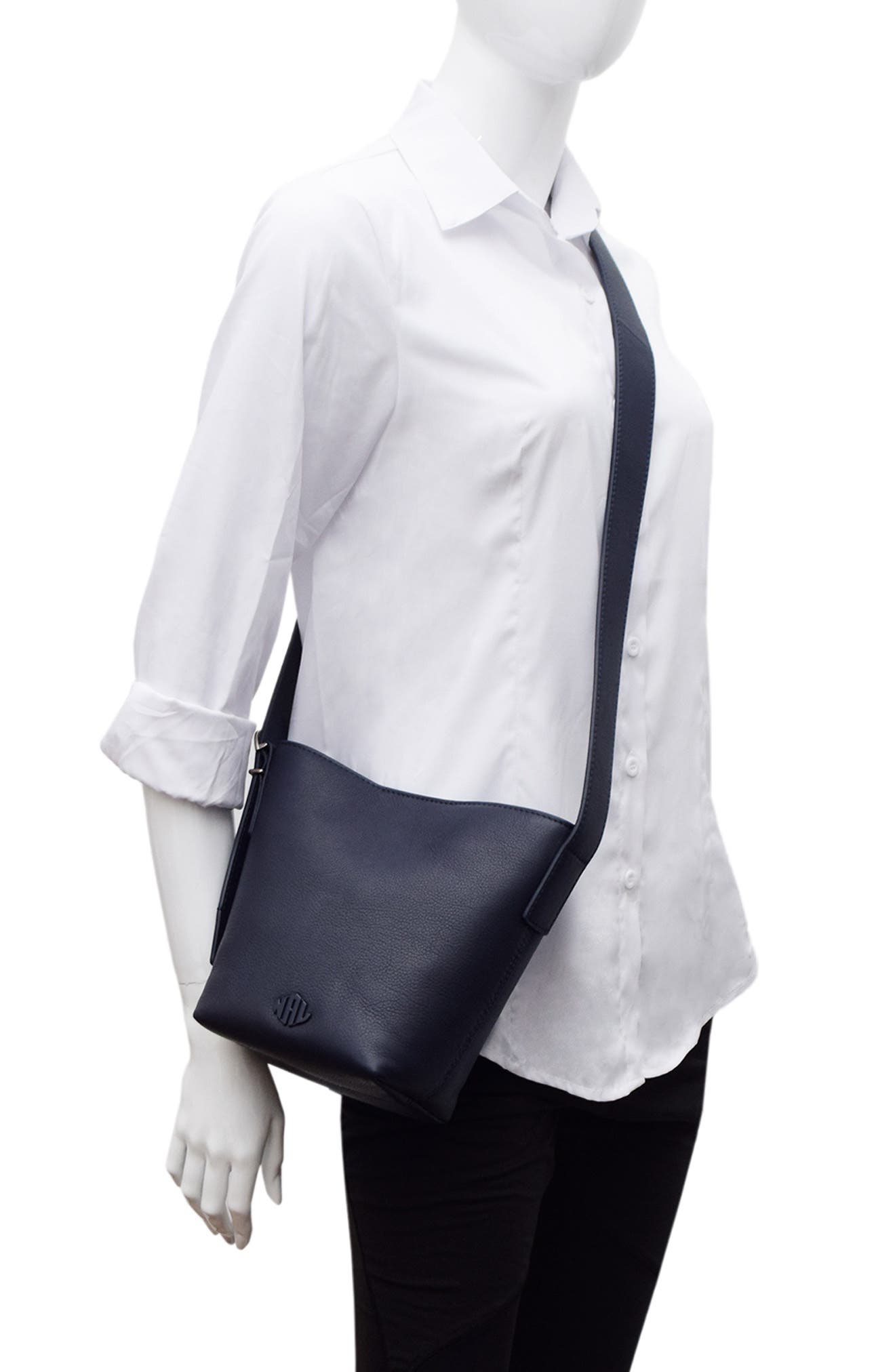 New Amsterdam Leatherworks Jayden Leather Bucket Bag, Alternate, color, Midnight